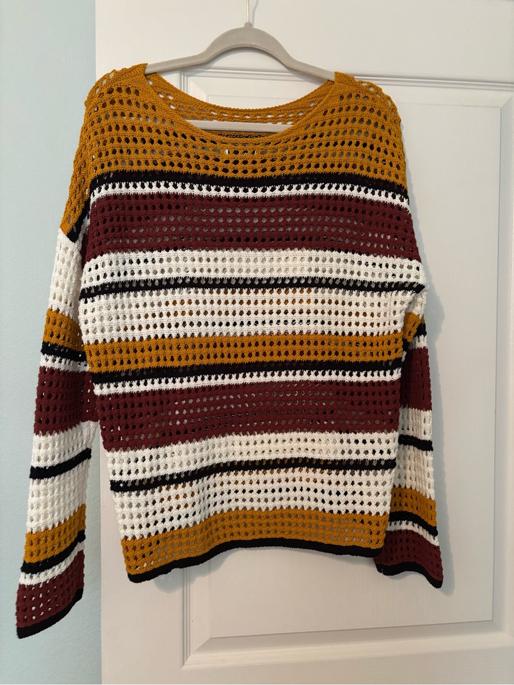 Nine West Open Weavers Sweater
Large